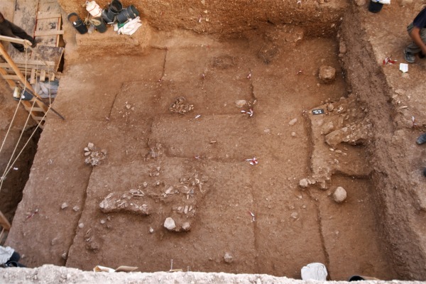A 120,000 Year Old Message? Photos of Bones